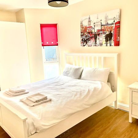 Holiday Flat In Central Slough Near To London Heathrow And Windsor With Free Car Park Εξωτερικό φωτογραφία
