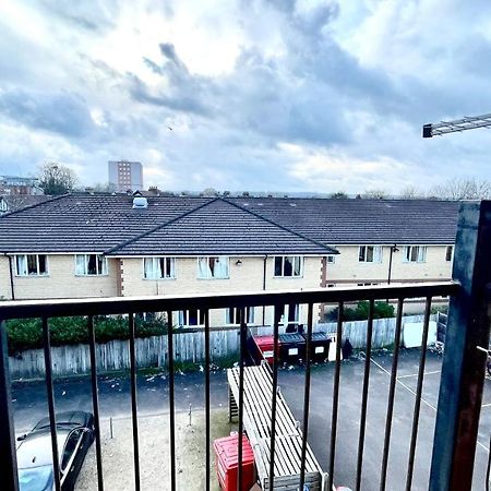 Holiday Flat In Central Slough Near To London Heathrow And Windsor With Free Car Park Εξωτερικό φωτογραφία